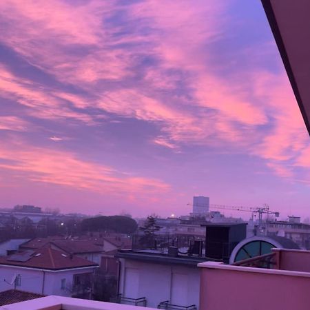 Il Tramonto Apartment Rimini Bagian luar foto